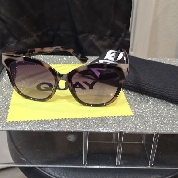 Quay Australia It's My Way 53MM Gradient Cat-Eye Sunglasses-Tort Black/Black Fad - Picture 5 of 9